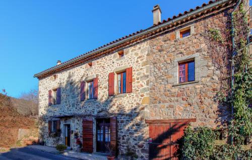 Lovely Home In Chassiers