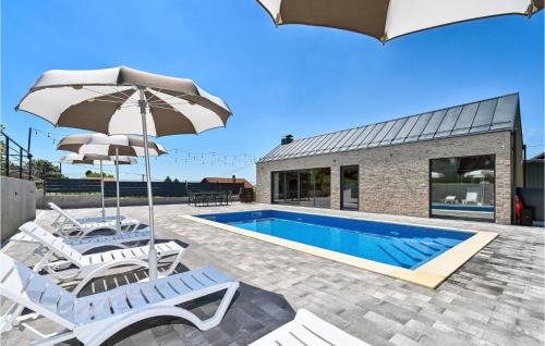 Lovely Home In Dugo Selo With Sauna