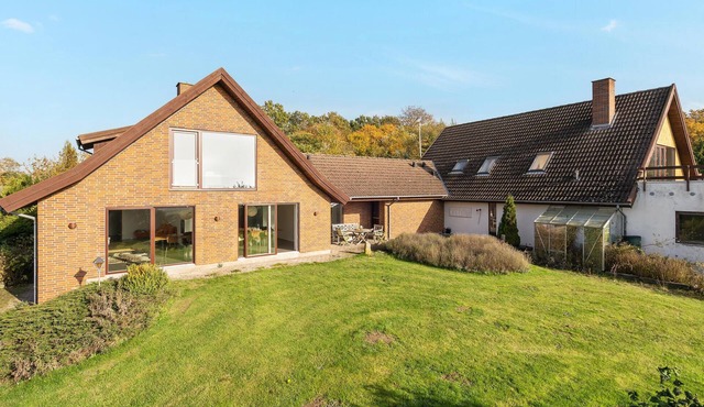 Lovely home in Faaborg with WiFi