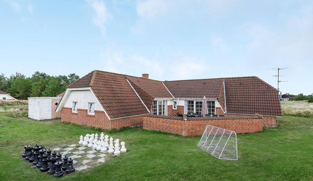 Lovely home in Fanø with sauna