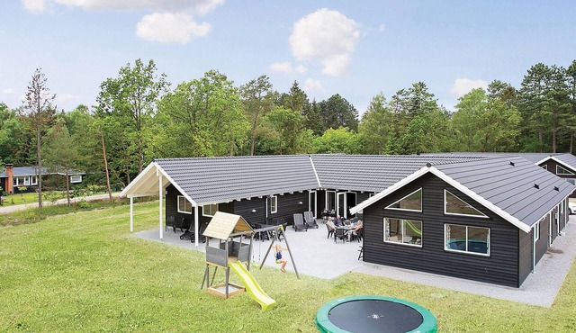 Lovely home in Frederiksværk with sauna