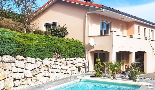 Lovely home in La Valla en Gier