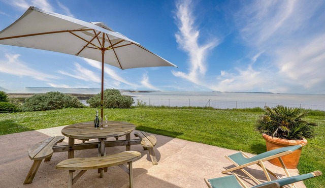 Lovely home in Port-des-Barques