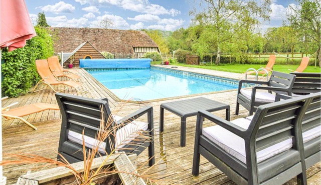 Lovely Home In St Pierre En Auge