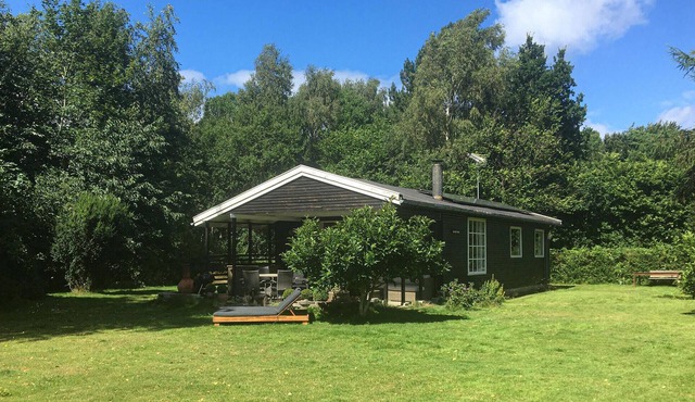 Lovely home in Gilleleje with kitchen