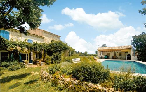 Lovely Home In Graveson With Wi-Fi