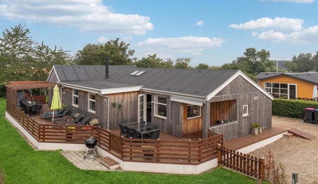 Lovely home in Haderslev with WiFi