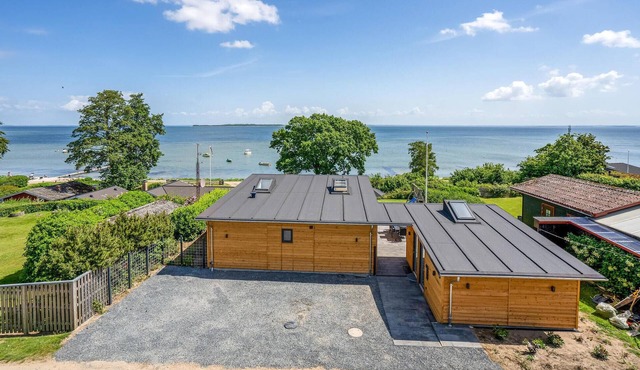 Lovely home in Haderslev with WiFi