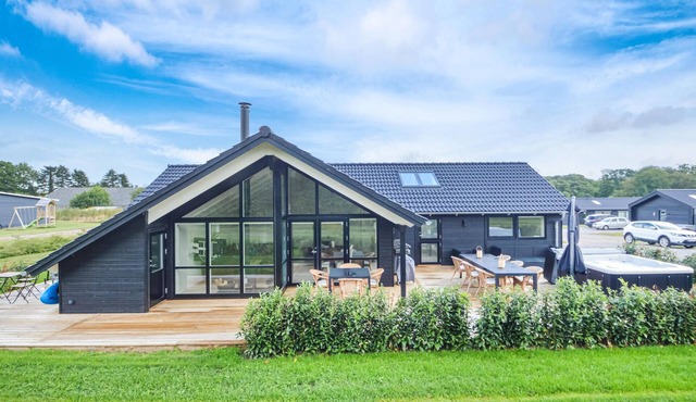 Lovely home in Haderslev with sauna