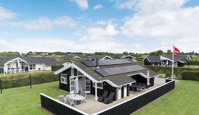 Lovely home in Haderslev with sauna