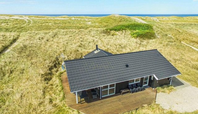 Lovely home in Harboøre with sauna