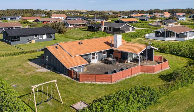 Lovely home in Harboøre with sauna