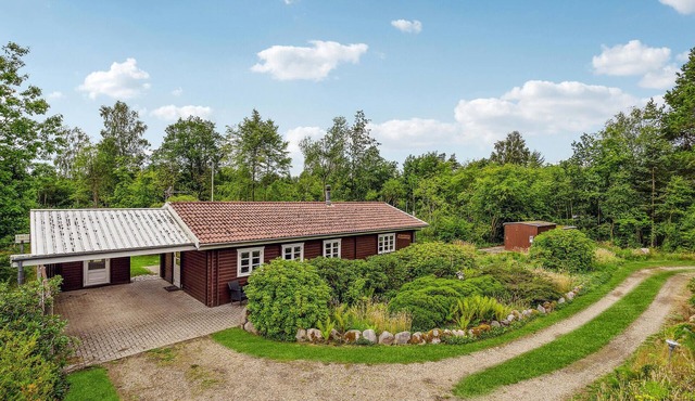 Lovely home in Herning with WiFi