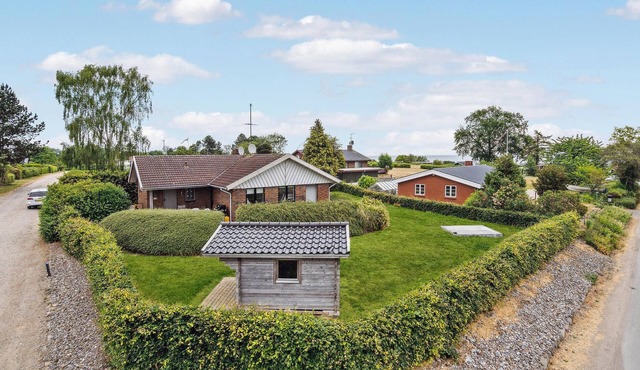 Lovely home in Hesselager with WiFi