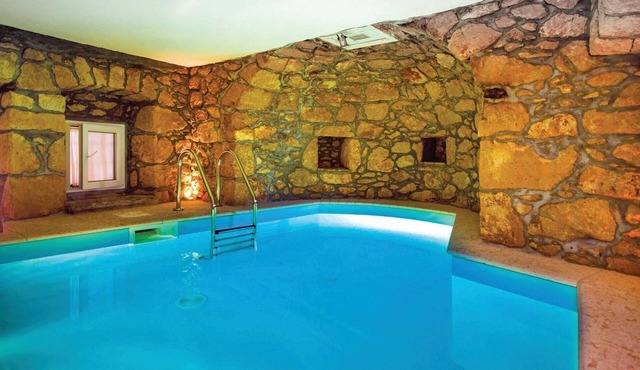 Lovely home in Moscenicka Draga with WiFi
