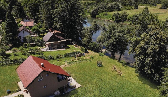 Lovely home in Pokupska Slatina with WiFi