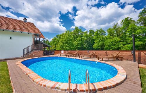 Lovely Home In Hrebinec