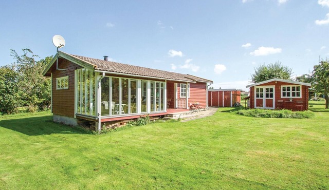 Lovely home in Humble with kitchen