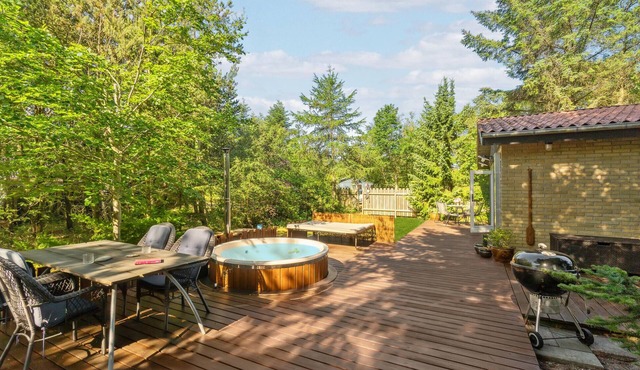 Lovely home in Hurup Thy