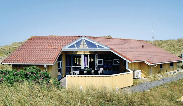 Lovely home in Hvide Sande with sauna