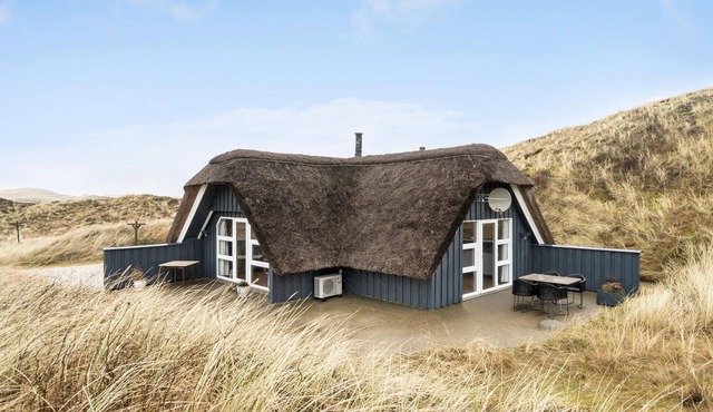 Lovely home in Hvide Sande with sauna