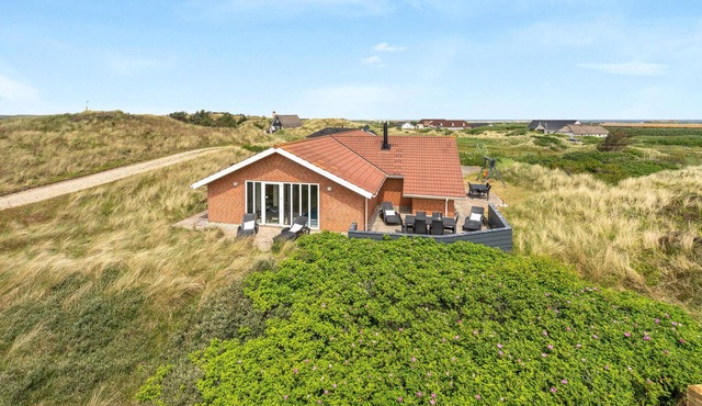 Lovely home in Hvide Sande with sauna