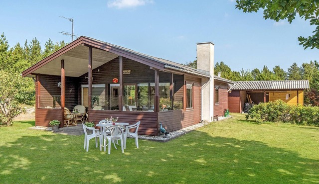 Lovely home in Jerup with WiFi