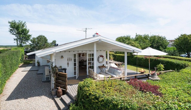 Lovely home in Kerteminde with WiFi