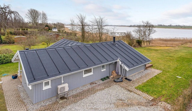 Lovely home in Kerteminde with WiFi