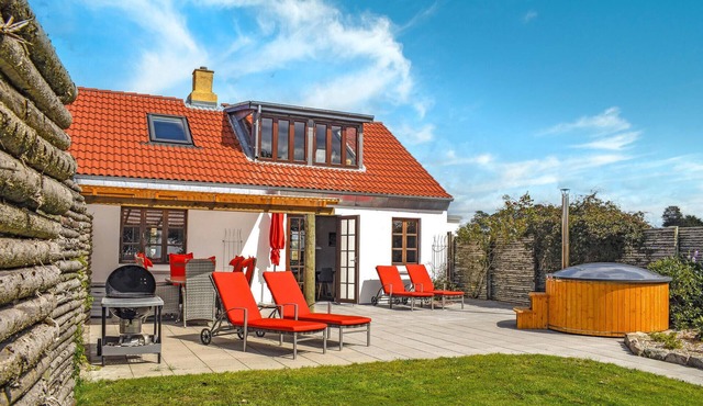 Lovely home in Knebel with house sea view