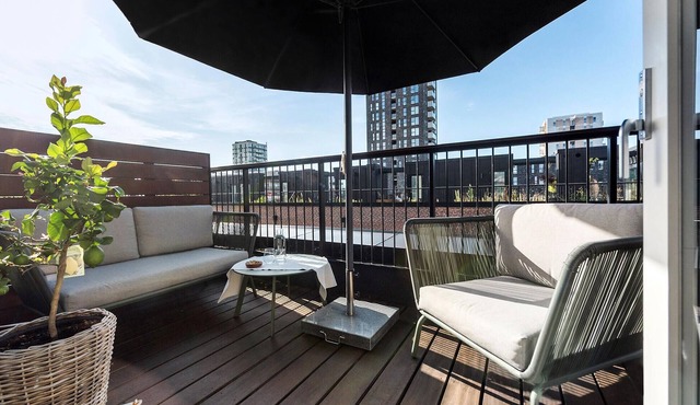 Lovely home in København S with WiFi