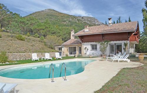 Lovely Home In La Bastide