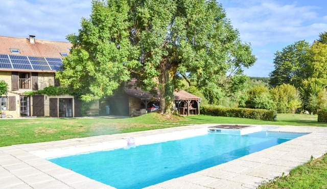 Lovely home in Loisia