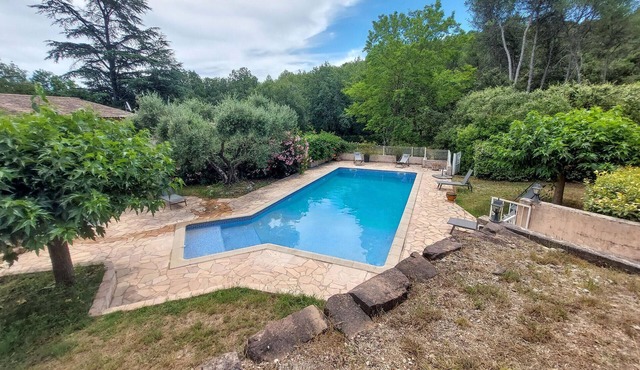 Lovely home in Lorgues with WiFi