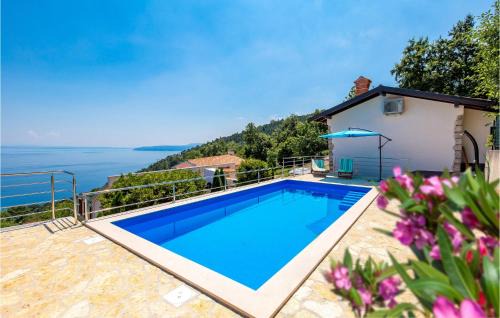Lovely Home In Lovran