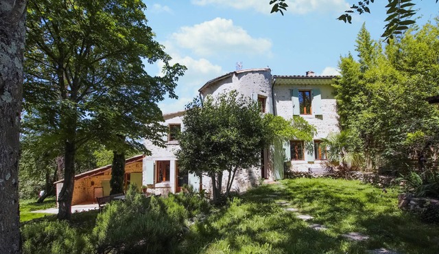 Lovely home in Malataverne