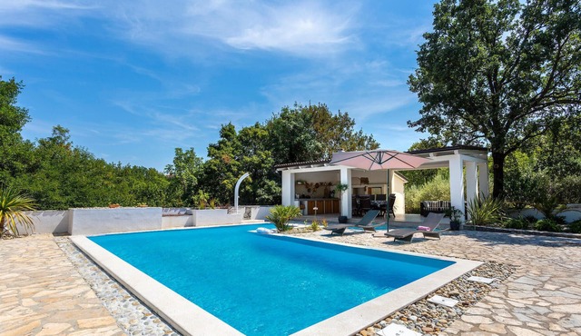 Lovely home in Malinska