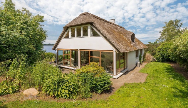 Lovely home in Mariager with WiFi