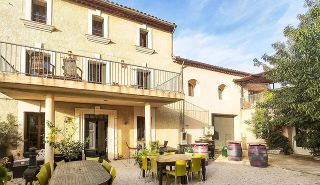 Lovely home in Montblanc