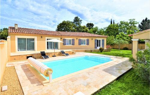 Lovely Home In Mornas