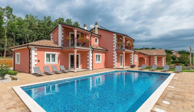 Lovely home in Motovun