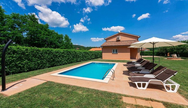 Lovely home in Motovun with WiFi