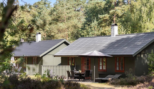 Lovely home in Nexø with house sea view