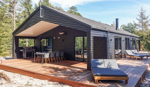 Lovely home in Nexø with kitchen