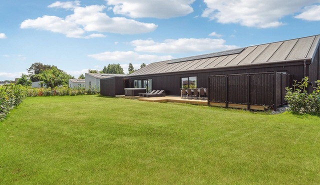 Lovely home in Nexø with sauna