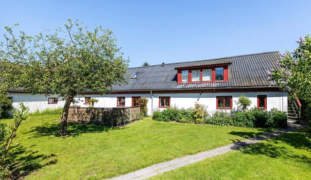 Lovely home in Nibe with lake view