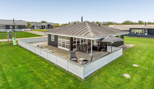 Lovely home in Nordborg with WiFi