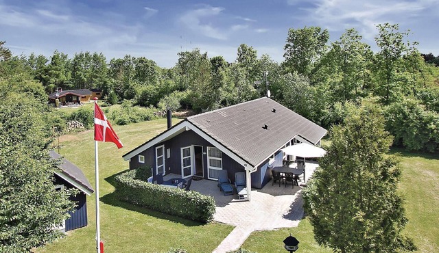 Lovely home in Oksbøl with sauna