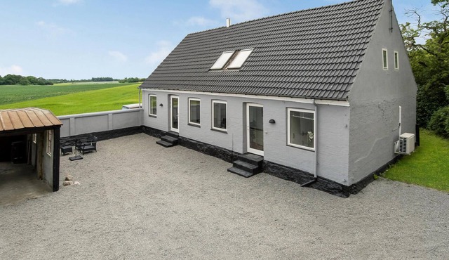 Lovely home in østermarie with WiFi