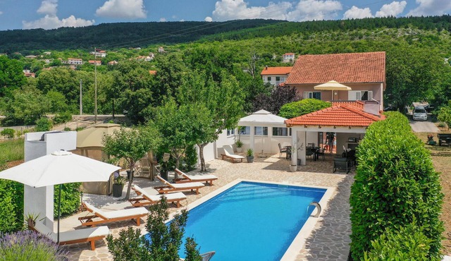 Lovely home in Prolozac Donji
